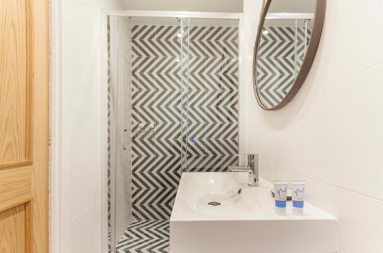 Rio Plaza En Madrid Apartment Luaran gambar
